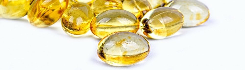 En ce qui concerne le dos, la vitamine de prédilection est incontestablement la vitamine D. Le corps humain a besoin d'un certain nombre de vitamines que l'on peut trouver  dans la plupart des aliments.
