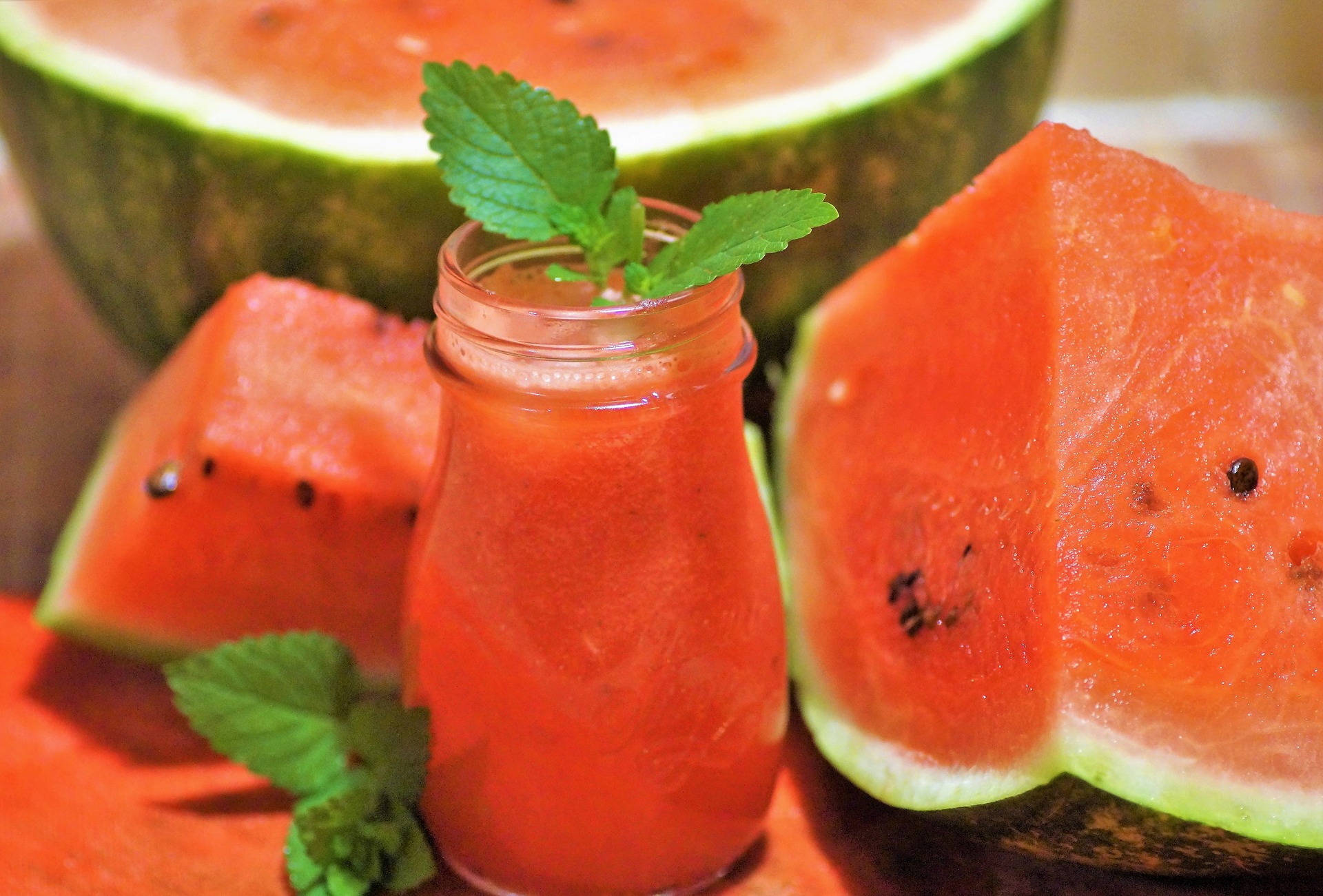 la pastèque est riche en vitamine C et en arginine (qui peuvent renforcer votre système immunitaire), mais elle peut aussi aider à soulager les douleurs musculaires.