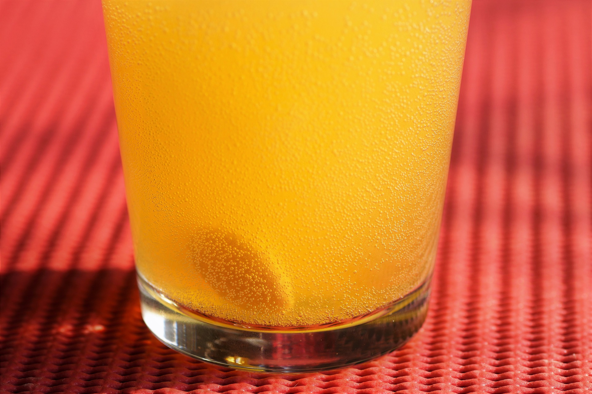 Les suppléments de vitamine C peuvent aider à améliorer l'absorption du fer dans l'alimentation.