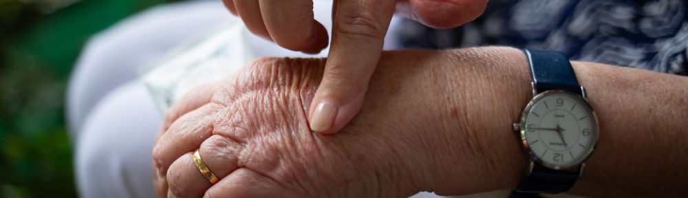 L'arthrite touche les personnes de tous âges, y compris les enfants.
