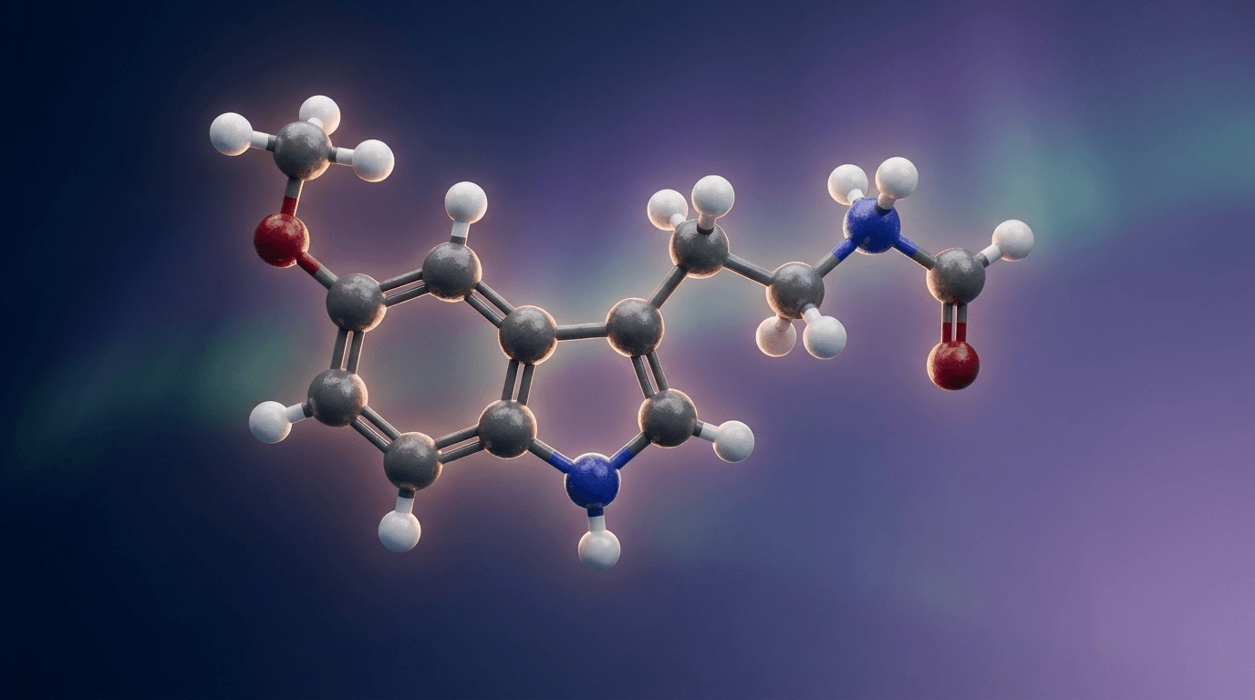 Représentation chimique de précision de la mélatonine, molécule pléiotrope aux fonctions bien plus larges que le simple sommeil.
